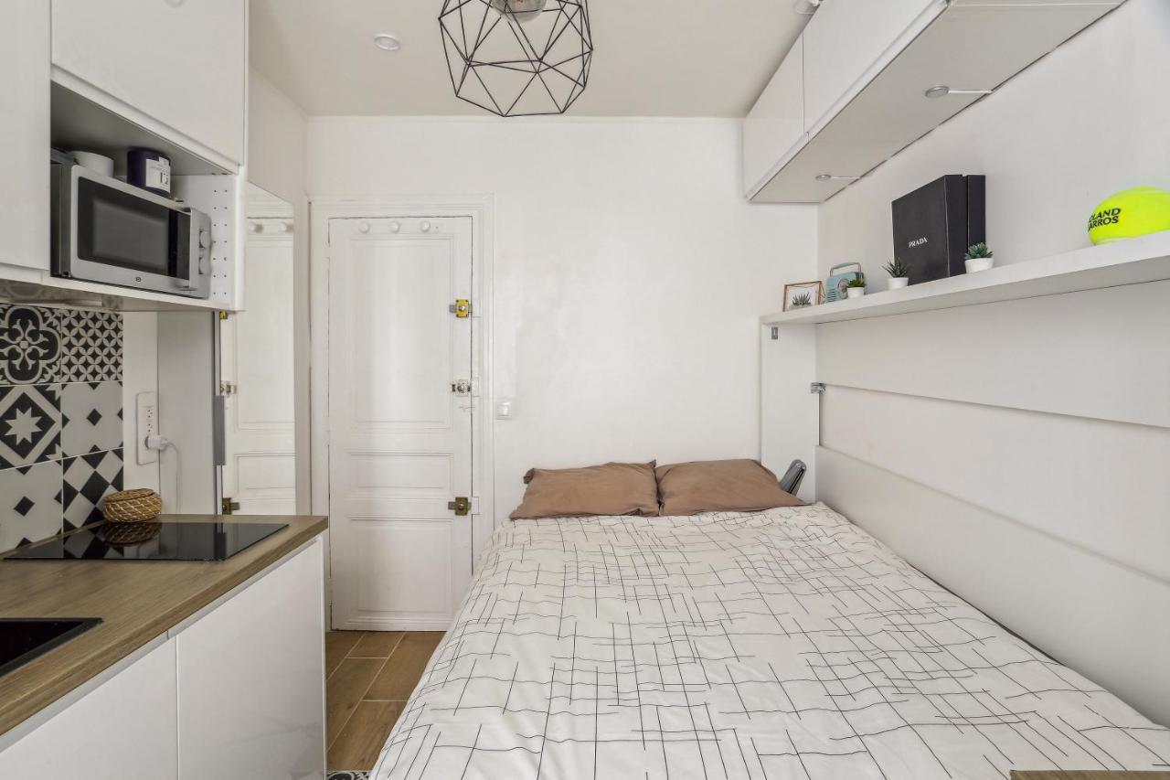 Small Comfortable Near Eiffel Tower Appartamento
