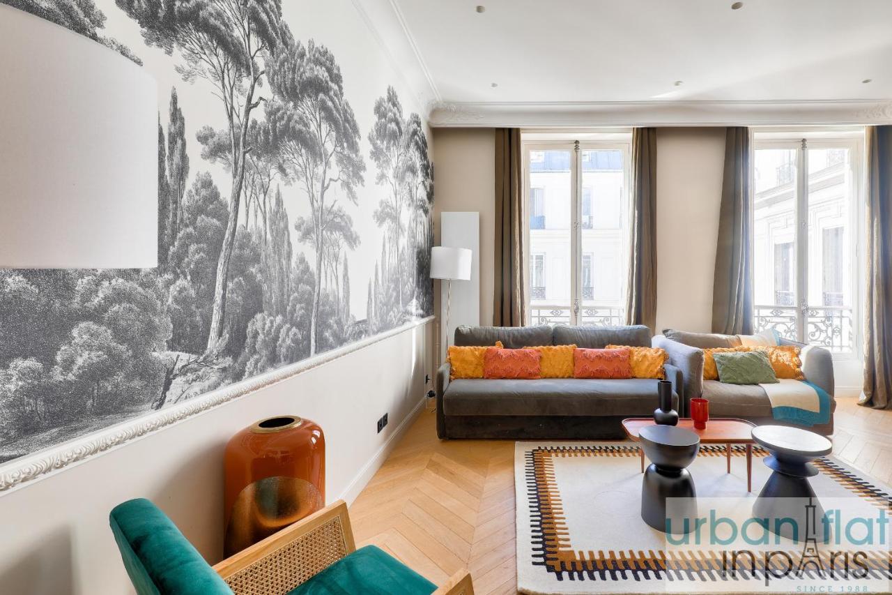 Appartamento 141 - Beautiful Flat Triangle D Or Champs Elysees *