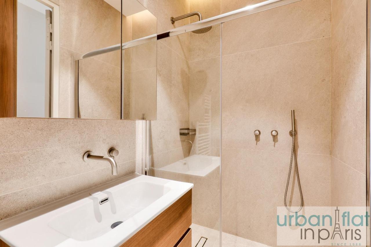 Appartamento 141 - Beautiful Flat Triangle D Or Champs Elysees *