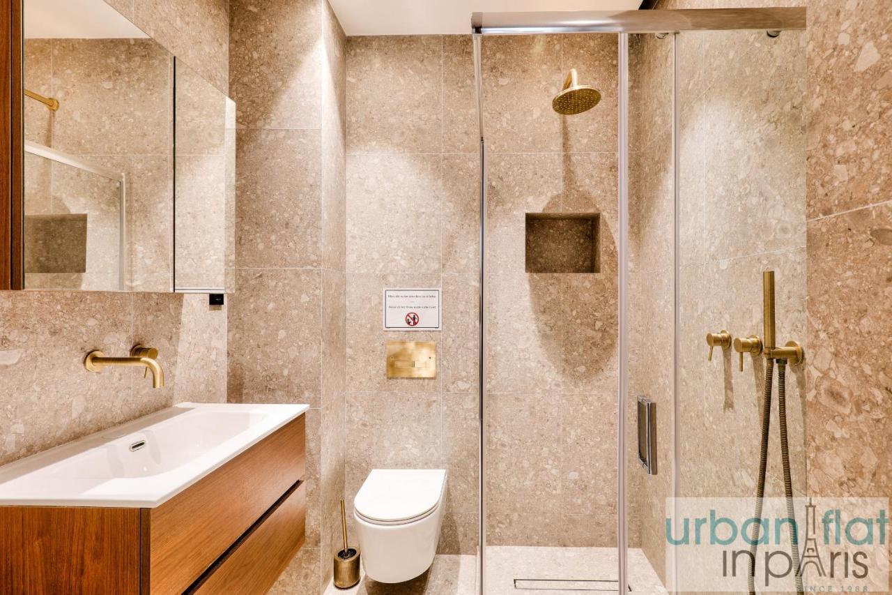 Appartamento 141 - Beautiful Flat Triangle D Or Champs Elysees Parigi