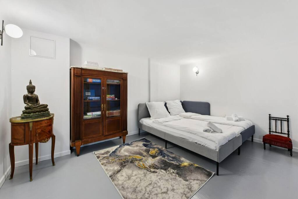 Montmartre Theater Loft