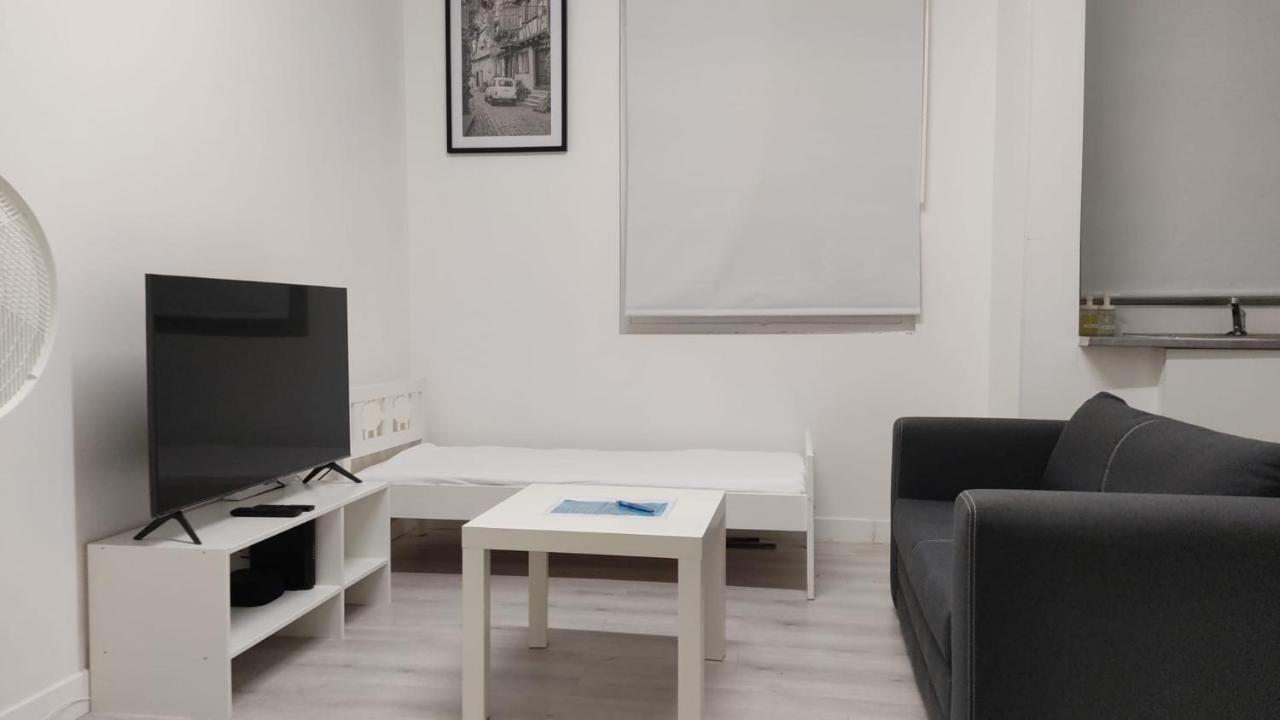 Appartamento Nice Flat Near Gare Du Nord O Gare Du L Est Free Wi-fi And Netflix