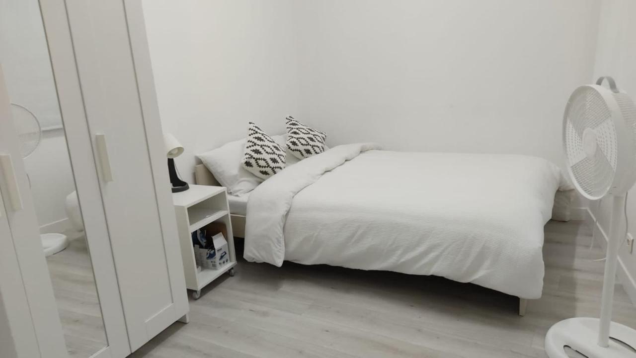 Nice Flat Near Gare Du Nord O Gare Du L Est Free Wi-fi And Netflix Appartamento Parigi