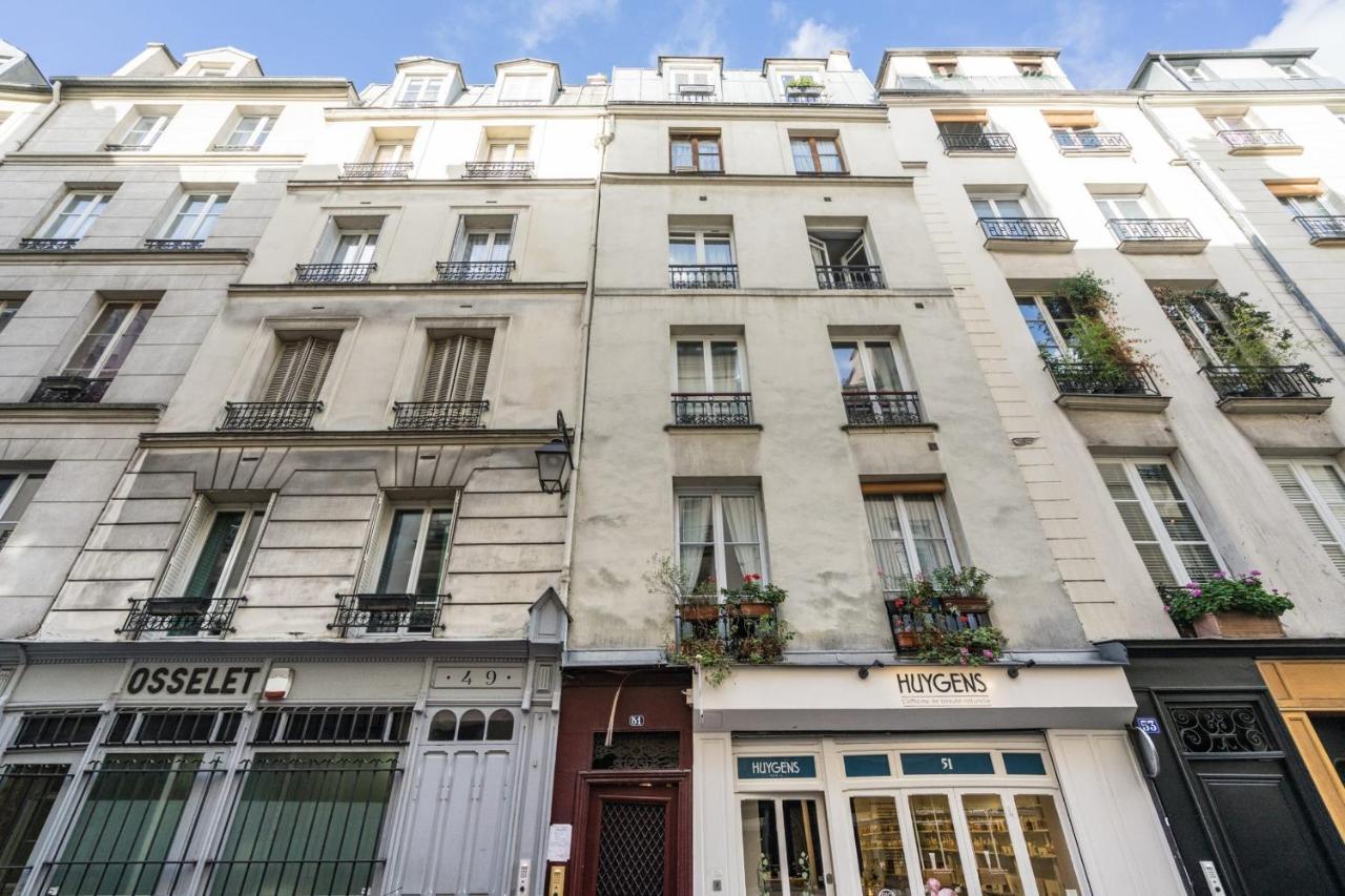 Apartment Chic Avec Patio - 2br 6p - Le Marais *