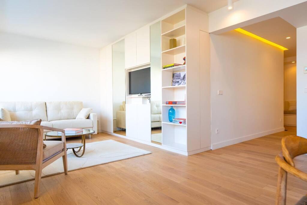 Tour Eiffel View - Luxury 6p *