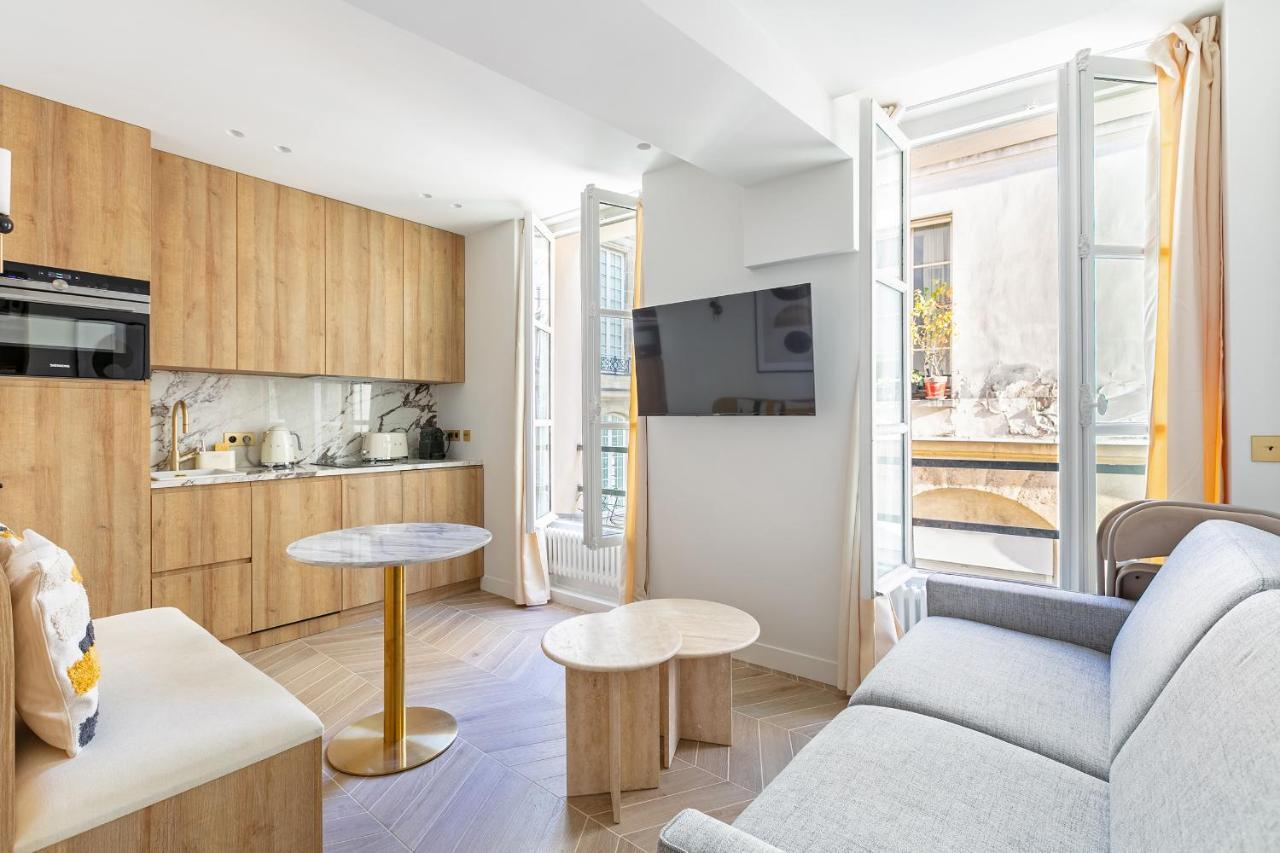Apartment La Du Marais