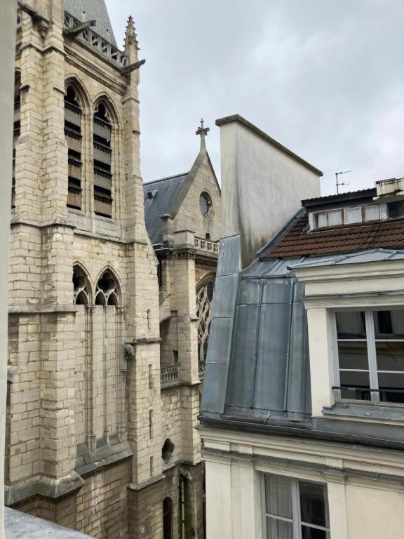 Apartment Avec Vue Au Centre De Paris