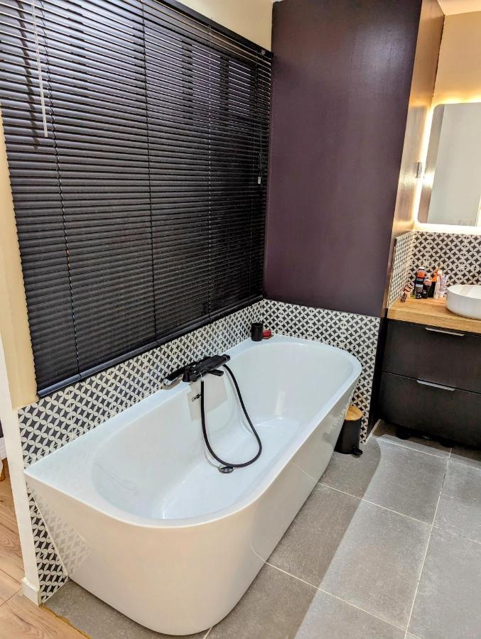 Apartment Cosy Spacieux Balcon - Ourcq 19 *
