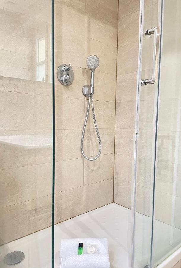 Apartment Pergo Paris