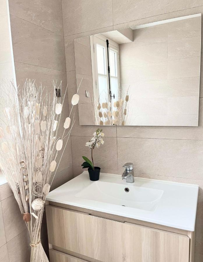 Apartment Pergo Paris