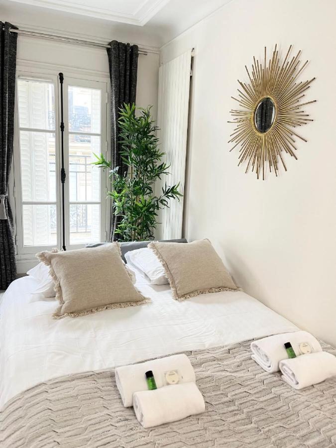Apartment Pergo Paris
