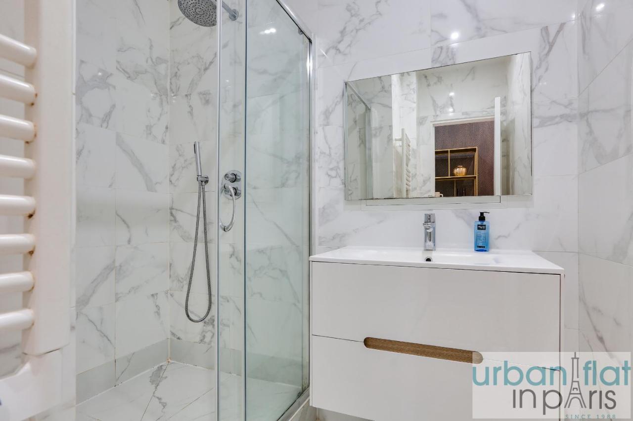 Urban Flat 67 - Spacious Parisian Flat In Apartment *