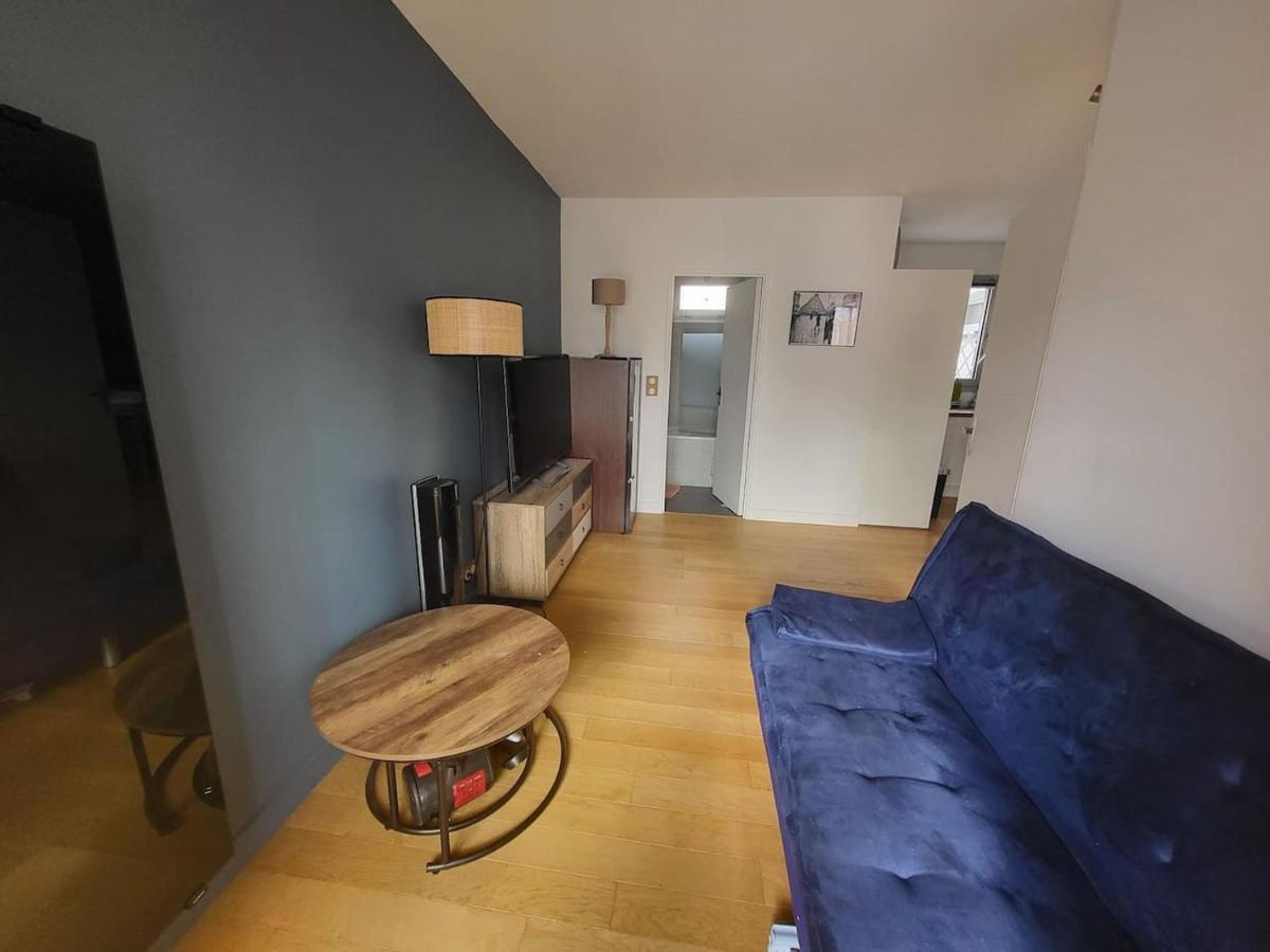 Apartment T2 Rue De Commerce Paris