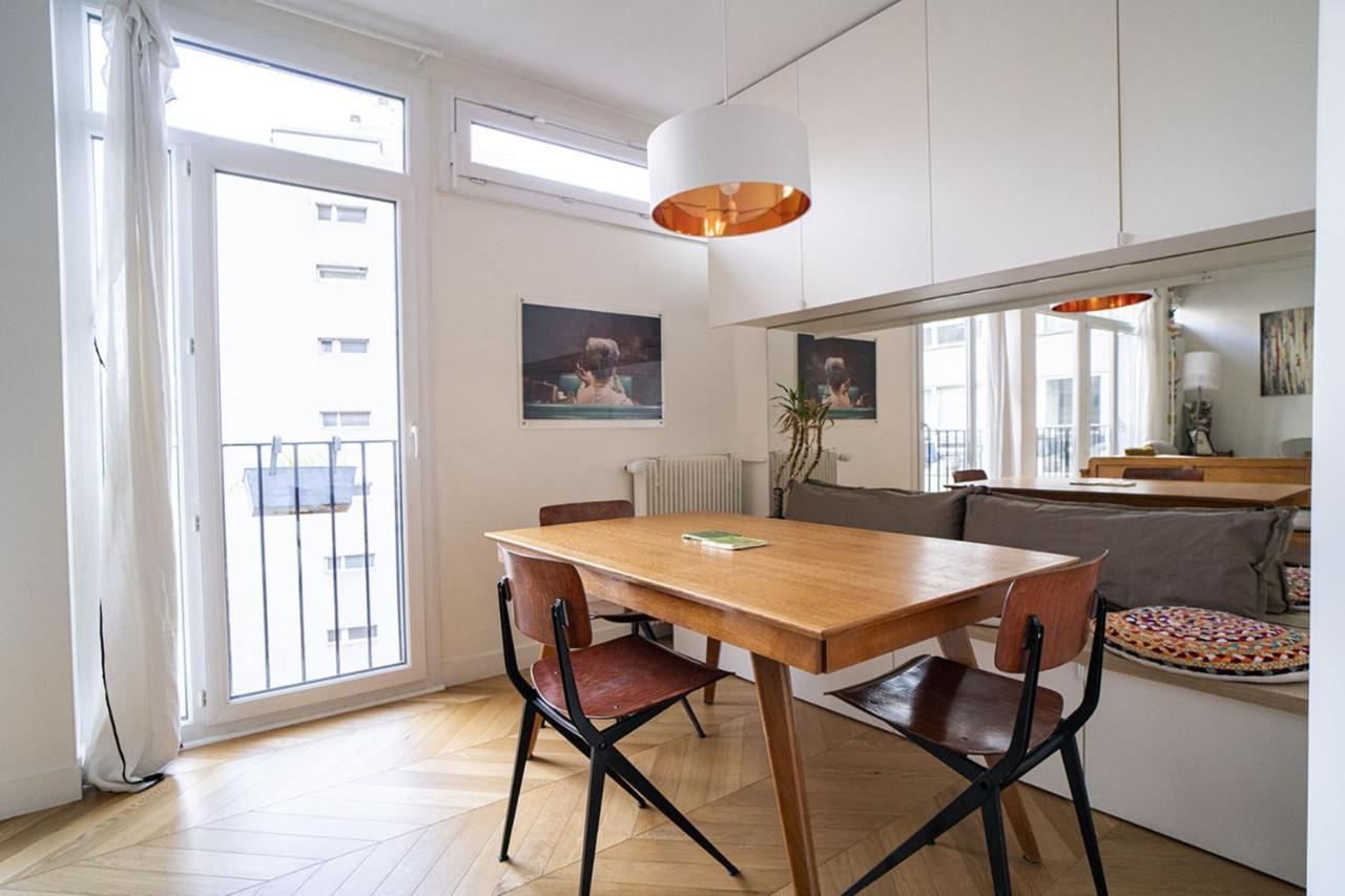 Spacious With View Of The Eiffel Tower Appartamento Parigi
