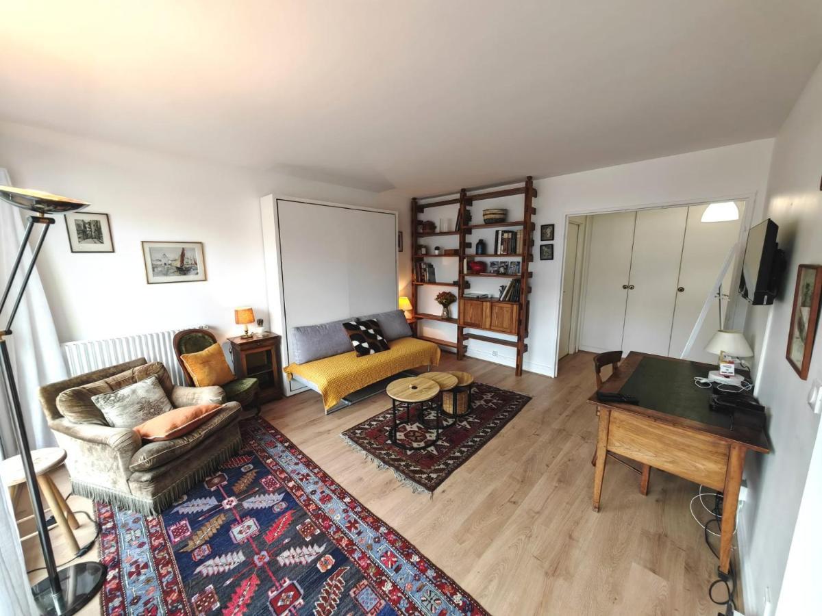 Avec Balcon Et Parking A Alesia Appartamento Parigi