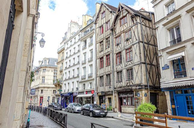 Quartier Dans Le Marais De * Parigi