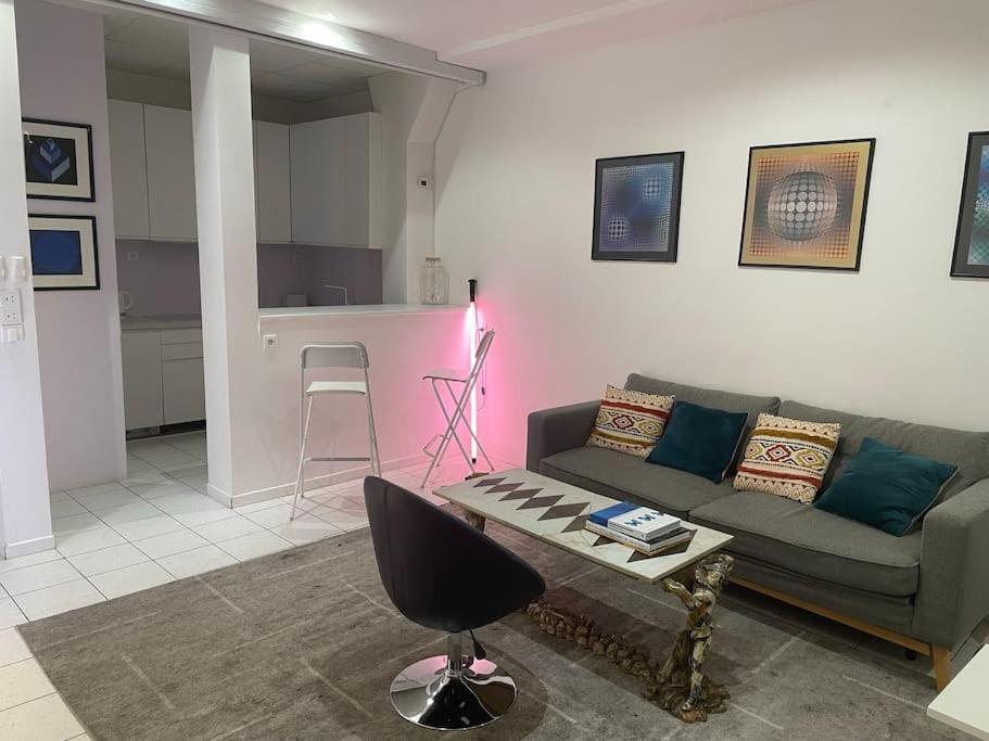 50m2 Private In Center Appartamento