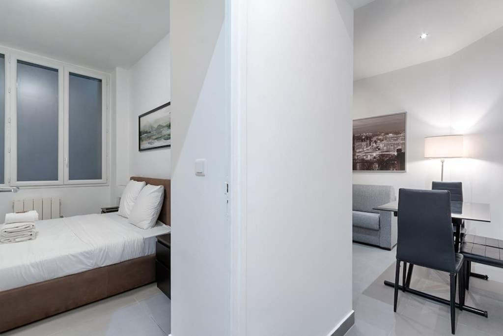 Batignolles Lemercier Cosy 4p-1br * Parigi