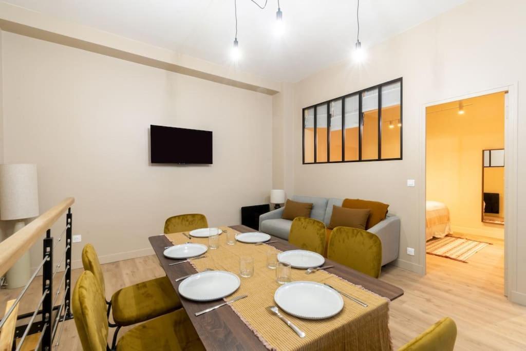 Nouveau - Designer - 6p Apartment *