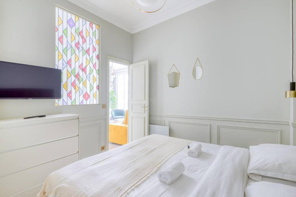 Apartment Bright And Gorgeous Flat In The Heart Of