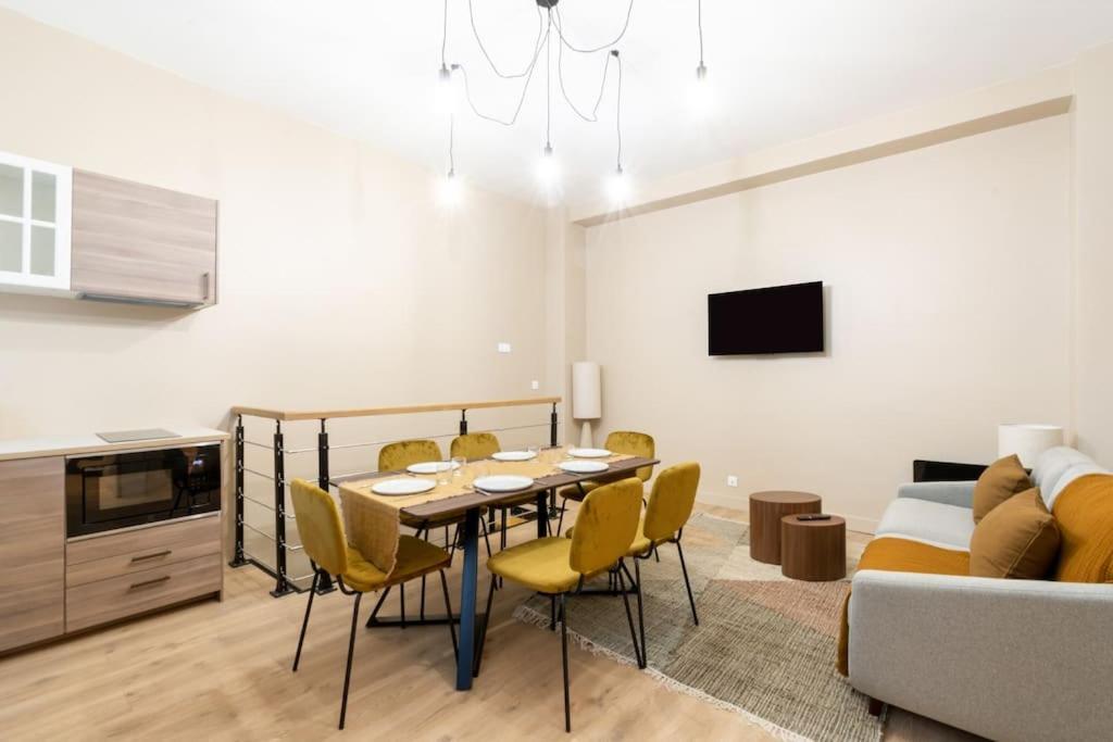 Nouveau - Designer - 6p Apartment Paris