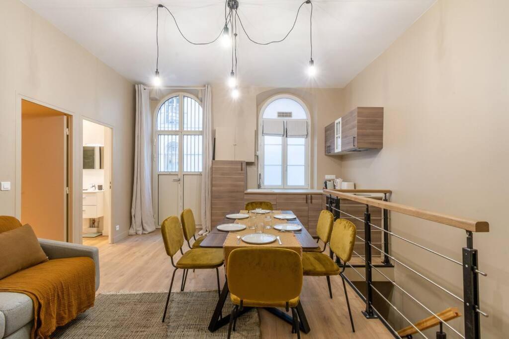 Nouveau - Designer - 6p Apartment