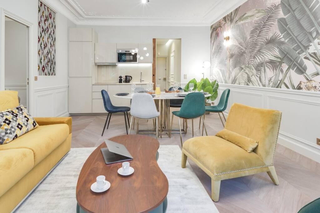 Apartment Bright And Gorgeous Flat In The Heart Of *