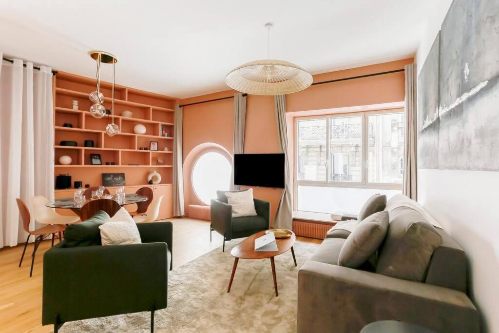 Apartment Modern 2 Bedrooms Near Louvre Paris