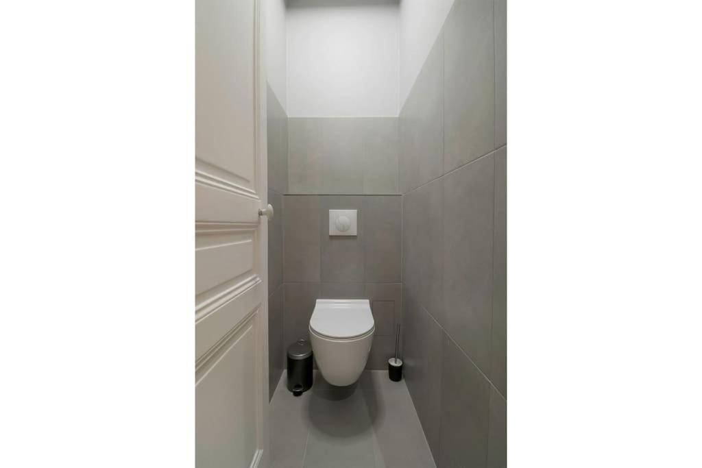 4pers#1bedroom#victor Hugo#arc De Triomphe Parigi