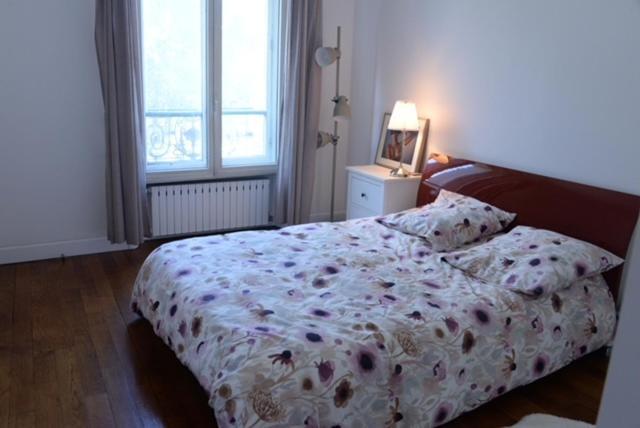 Homestay Eiffel Edge Escape 30 M From Eiffel Tower *