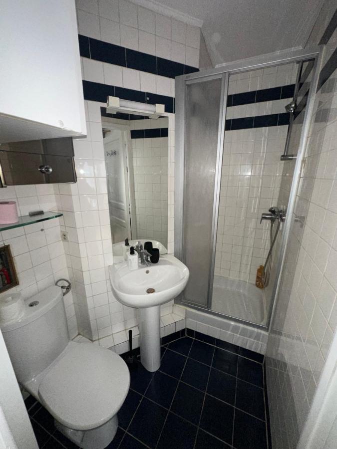 Apartment Champs Elysees 1c Paris
