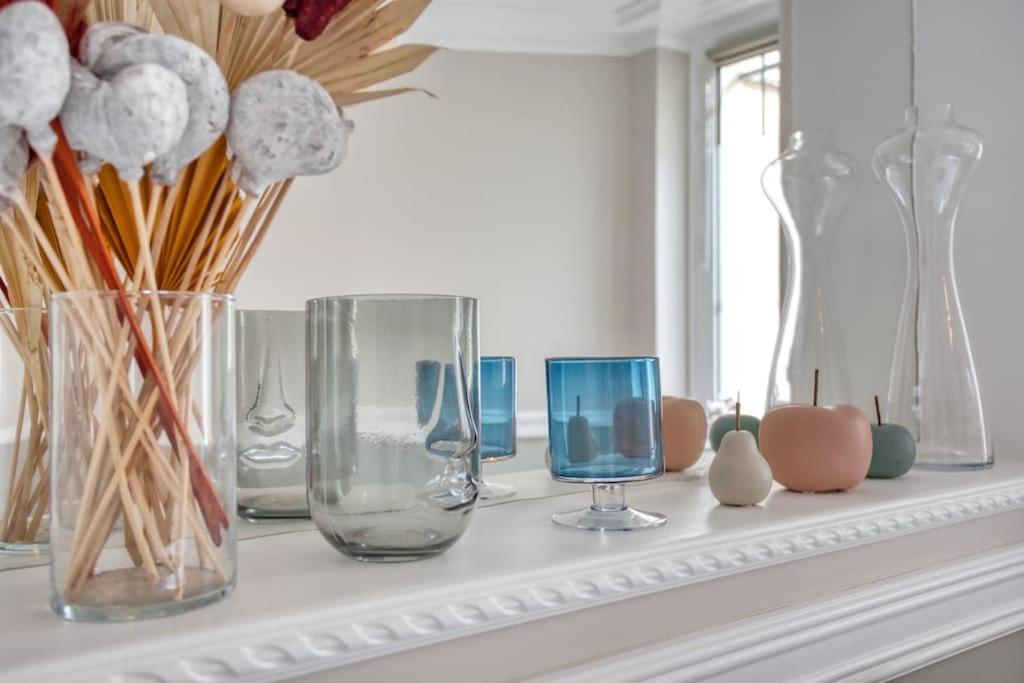Charming New 2 Bedrooms With Aircon * Paris