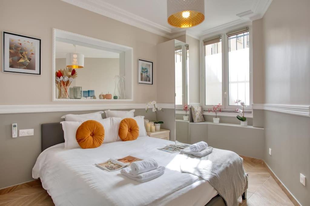 Charming New 2 Bedrooms With Aircon Paris