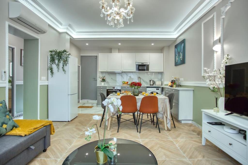 Apartment Charming New 2 Bedrooms With Aircon Paris
