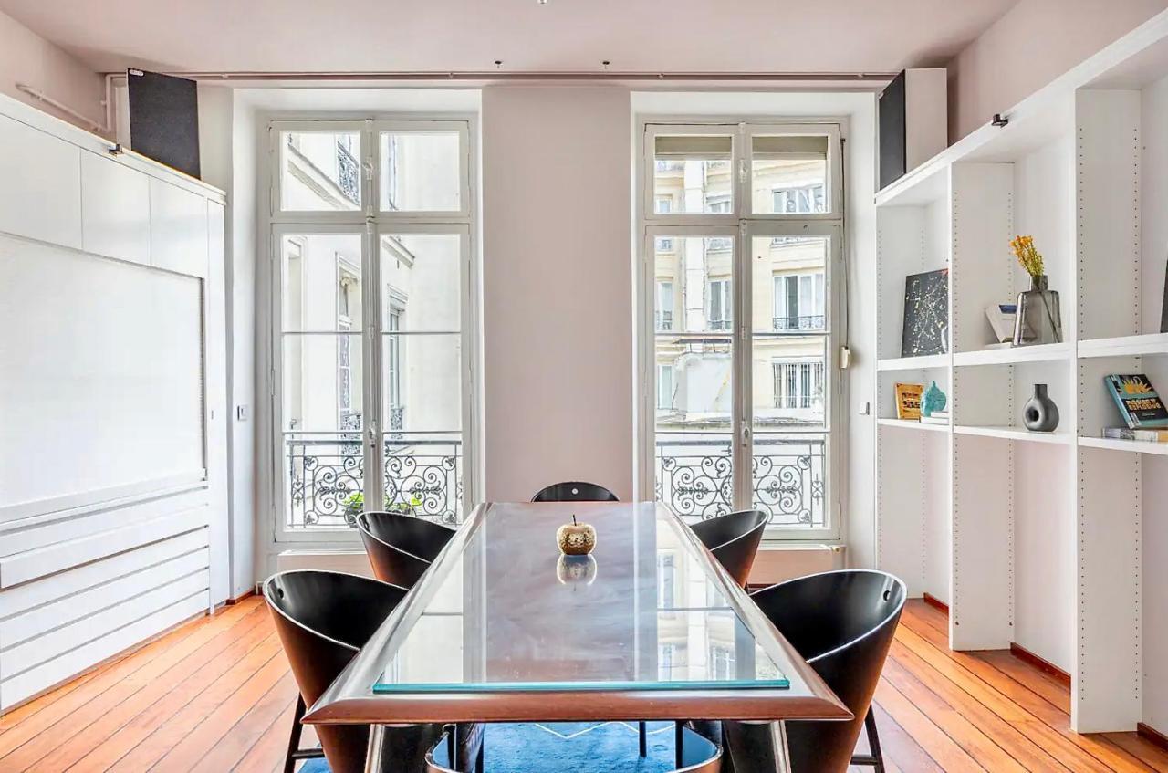 Apartment Chic Parisian Flat *