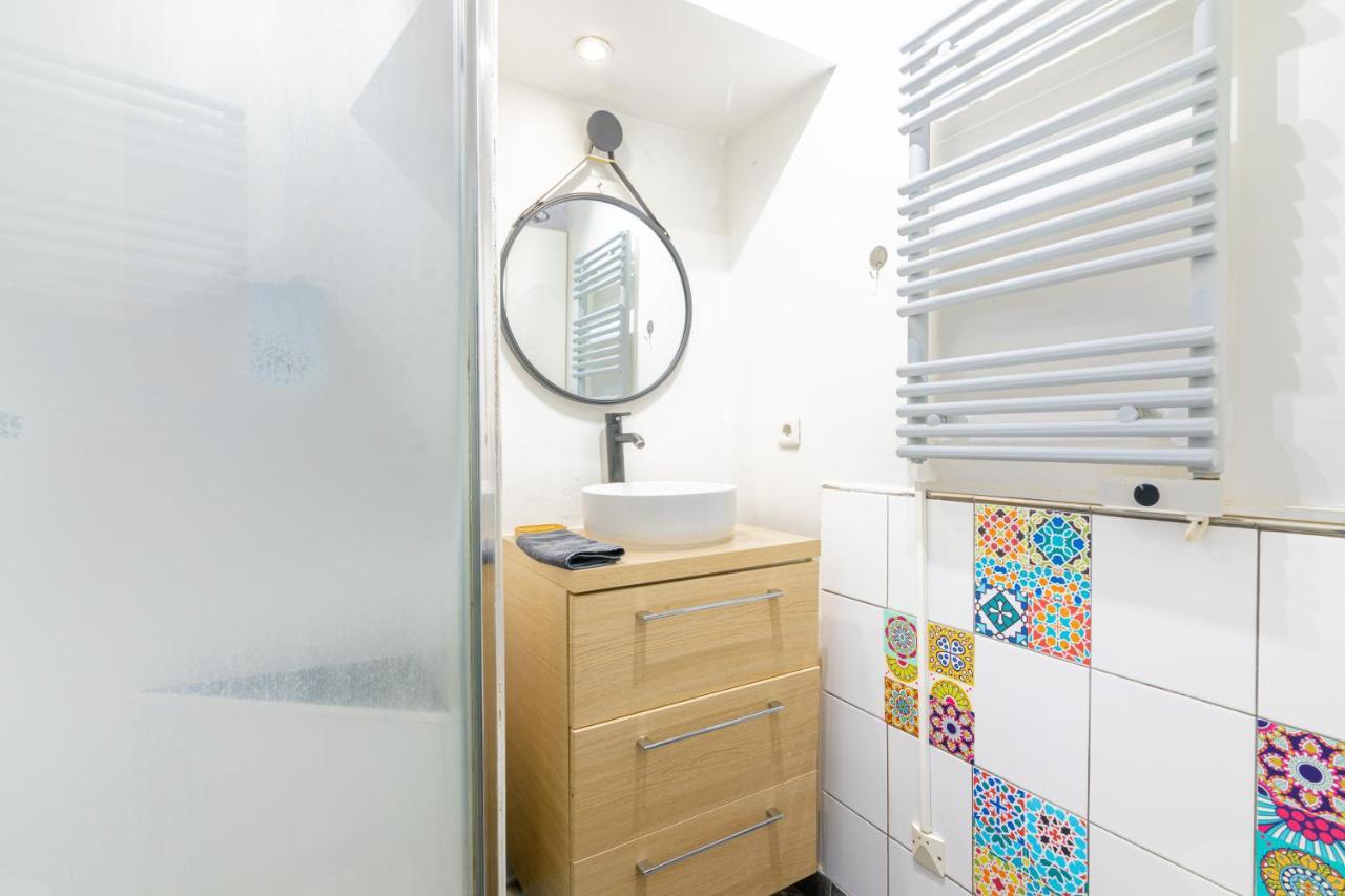 Apartment Studio Republique Jemmapes Free Netflix