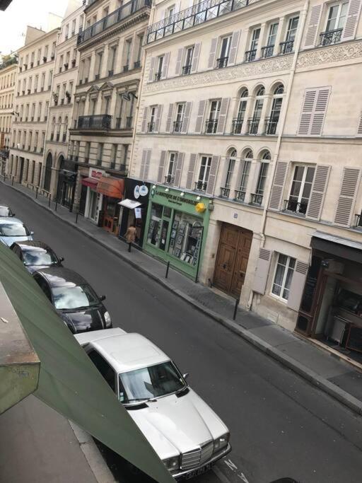 Appartamento Cosy In The Heart Of Parigi