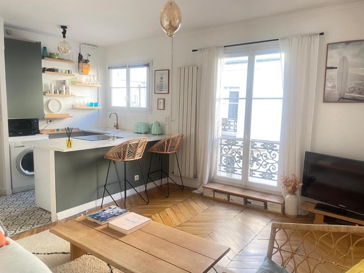 Appartamento Au Pied De Montmartre Parigi