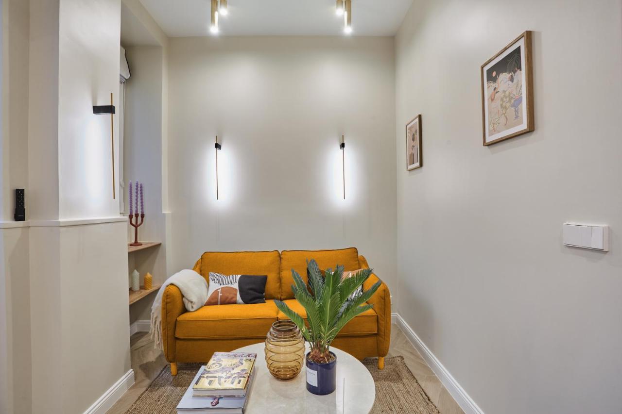 Montmartre By Studio Prestige * Paris