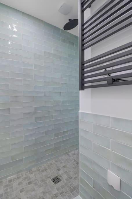 Appartamento Brand New Flat For 8 People, 3 Bedrooms Parigi