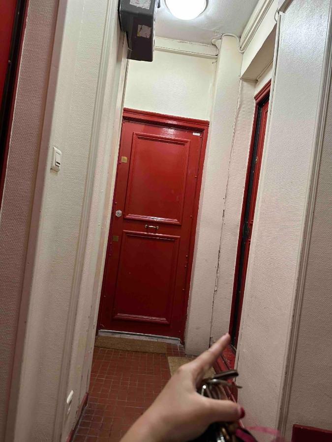 Parisian Style Private With Shared Bathroom Near Bastille And Gare De Lyon Alloggio in famiglia *