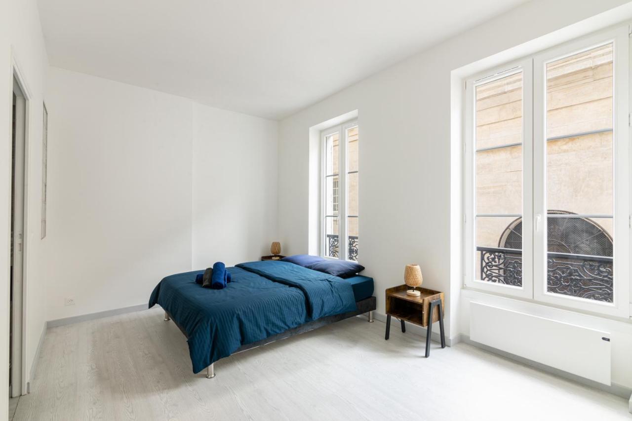 Luxurious 2 Bedroom Avenue Des Champs-elysees Saint-philippe Du Roule Free Netflix Appartamento Parigi