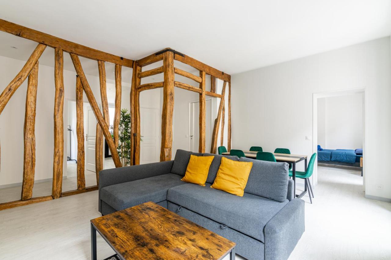 Luxurious 2 Bedroom Avenue Des Champs-elysees Saint-philippe Du Roule Free Netflix Parigi