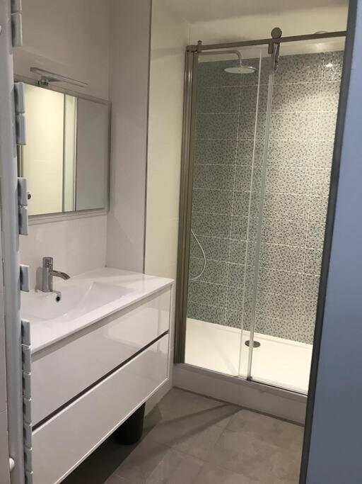 Amazing 6 Pax Place Near Opera Appartamento *