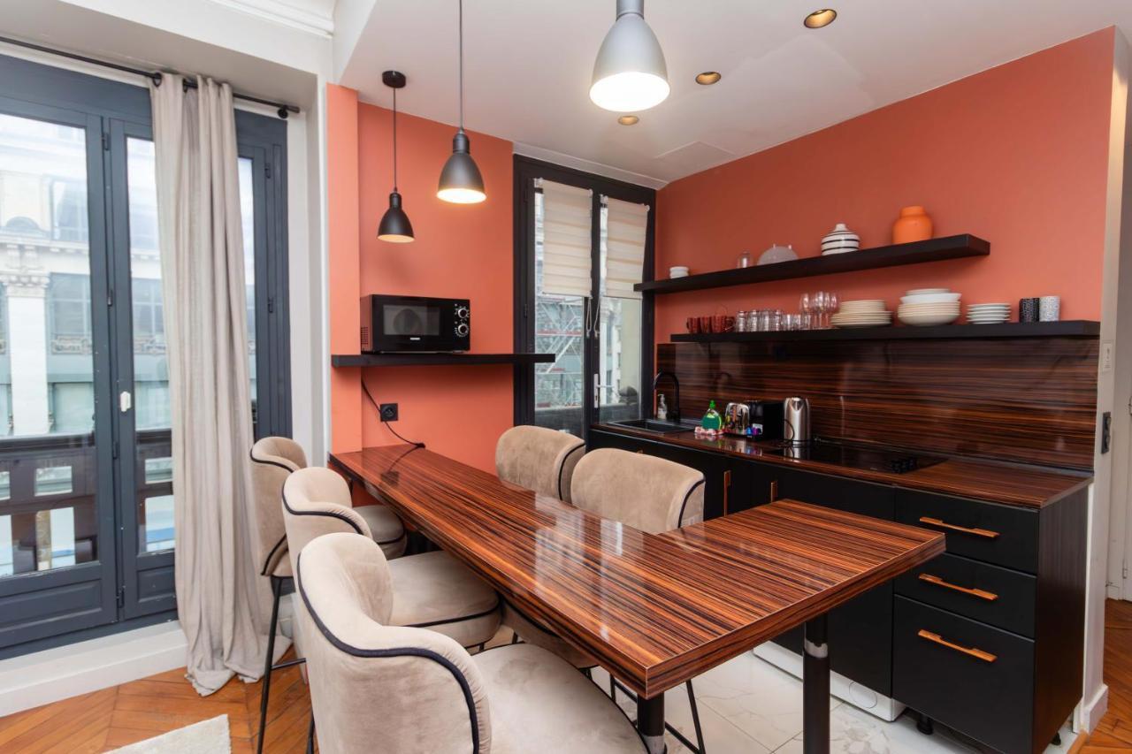 Center Of By Prestige Apartment *