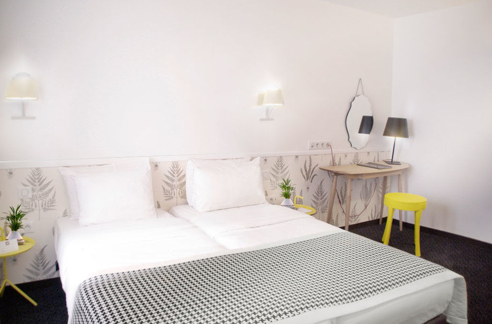 George - Astotel 3*