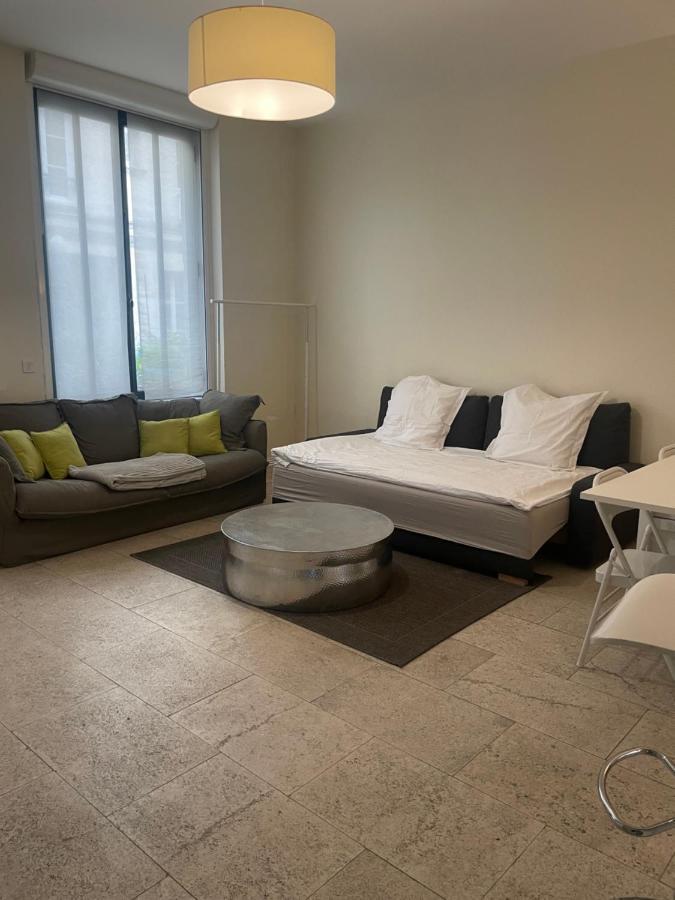 Chemin Apartment *