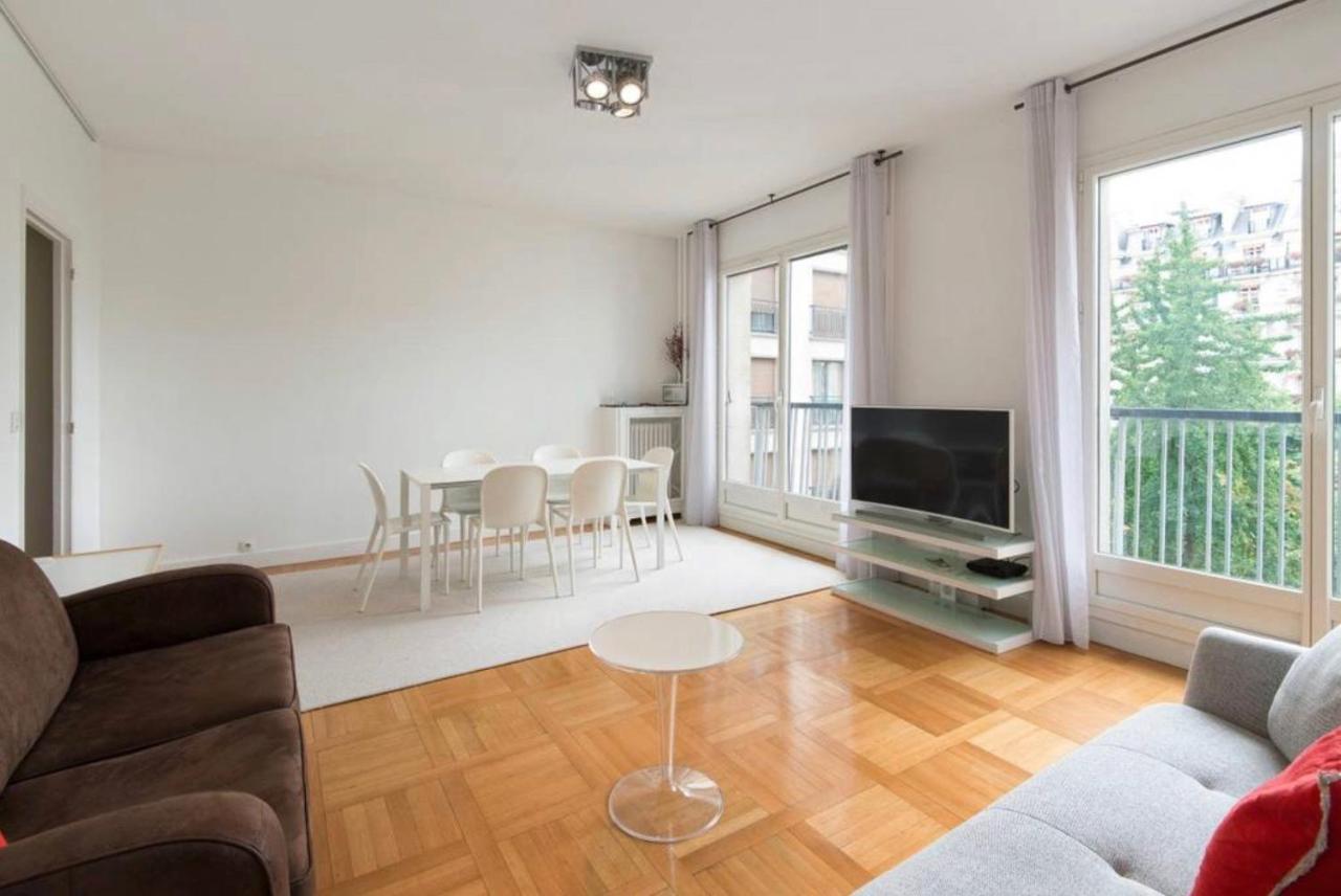 Appartamento Avenue Montaigne Bienvenue *