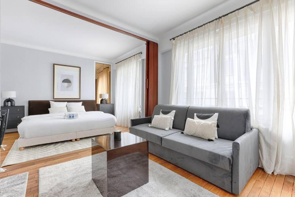 Matignon Saint-honore : Magnifique 1br Appartamento