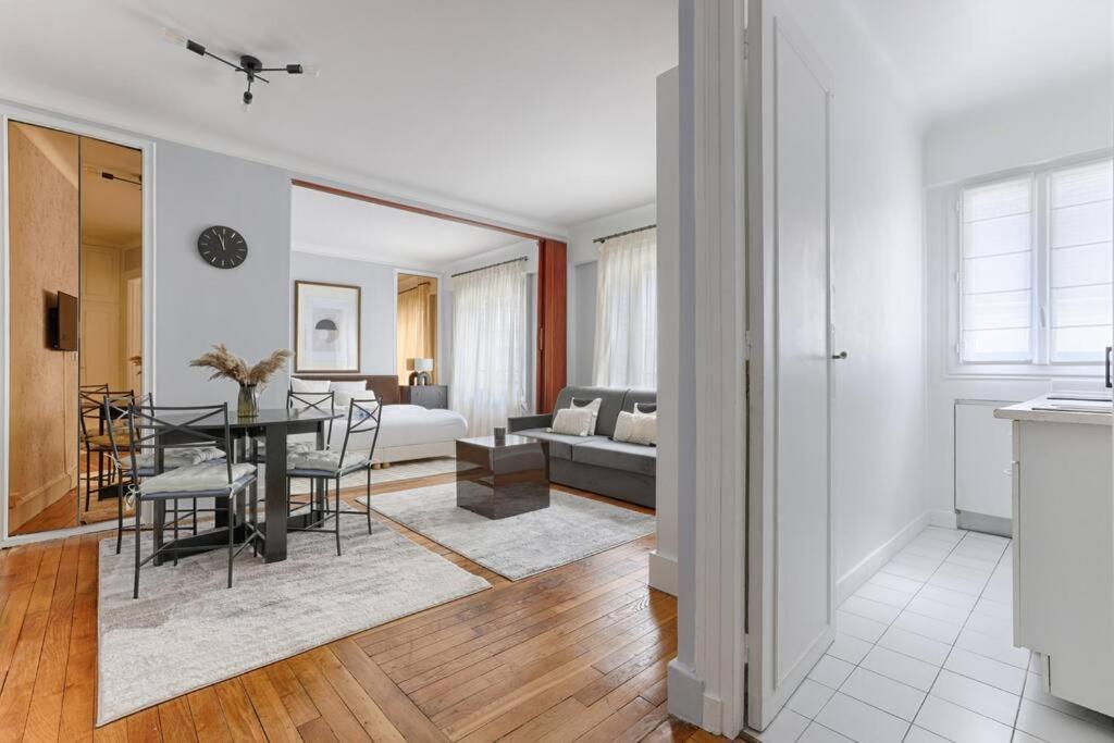 Appartamento Matignon Saint-honore : Magnifique 1br Parigi